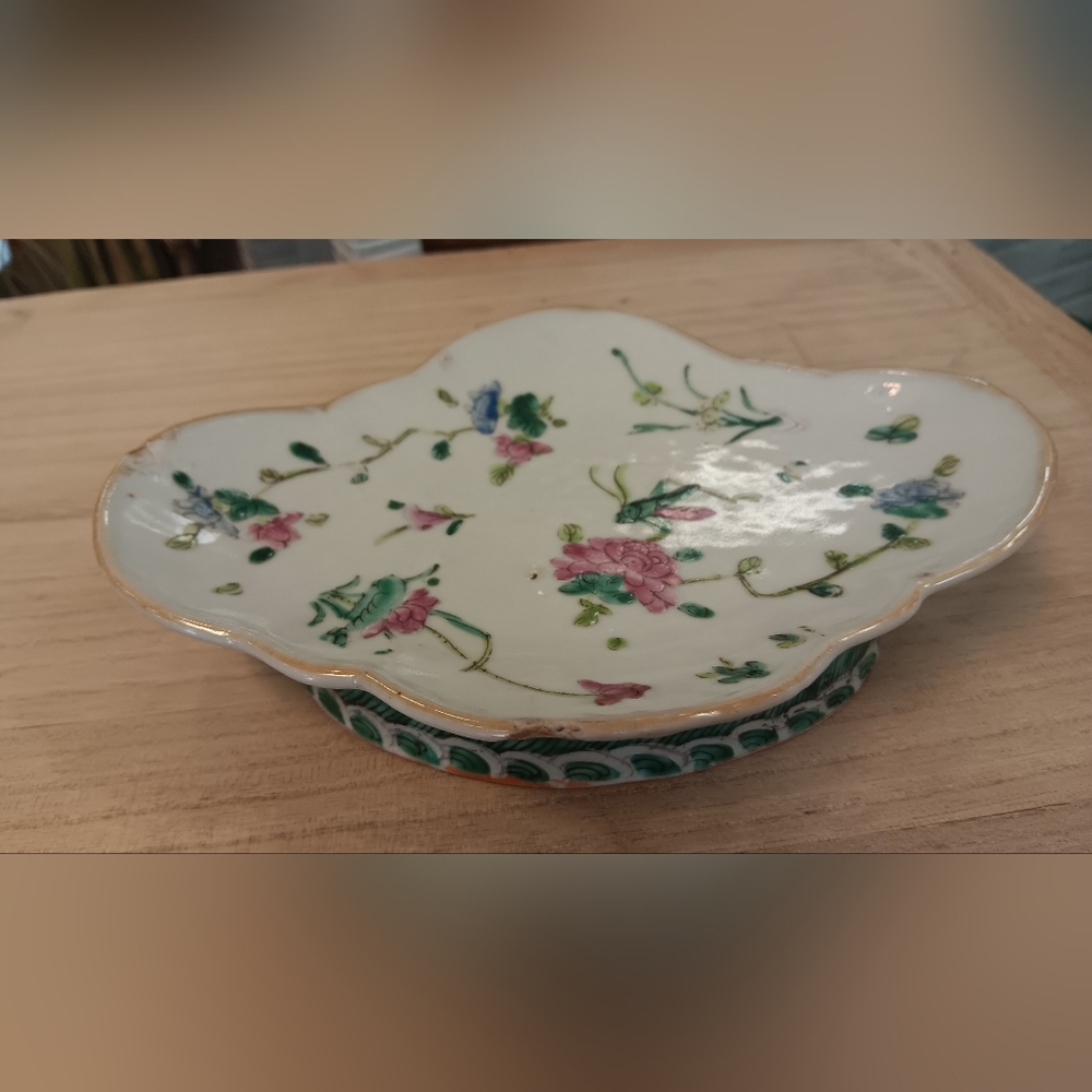 Vintage Famille Rose Dish - Picture 8 of 9